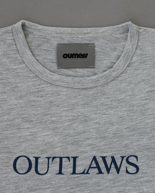 GREY ‘OUTLAWS’ TEE